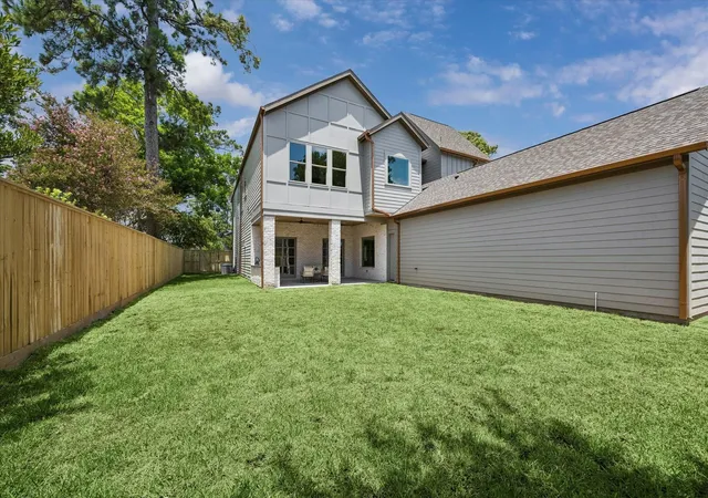 3rd image of 515 W 33Rd St, Houston, TX 77018 | MLS# 16210589