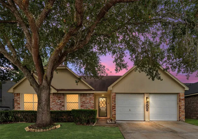 1st image of 7006 Tara Blue Ridge Dr, Richmond, TX 77469 | MLS# 33378901