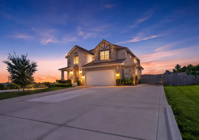 Photo 2 of Single family home for sale at 206 Abner Ln, Montgomery, TX 77356 | MLS# 10050095 | Listing updated on 2026-08-30