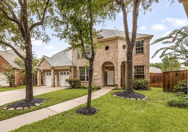 Photo 3 of Single family home for sale at 5303 Everhart Manor Ln, Katy, TX 77494 | MLS# 12034418 | Listing updated on 2026-09-18