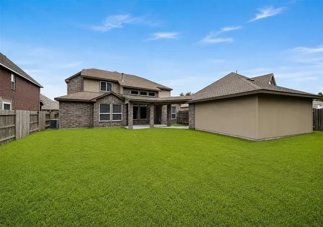 Photo 3 of Sale Pending at 6234 Avon Landing Ln, Spring, TX 77379 | MLS# 25252295 | Listing updated on 2026-09-08
