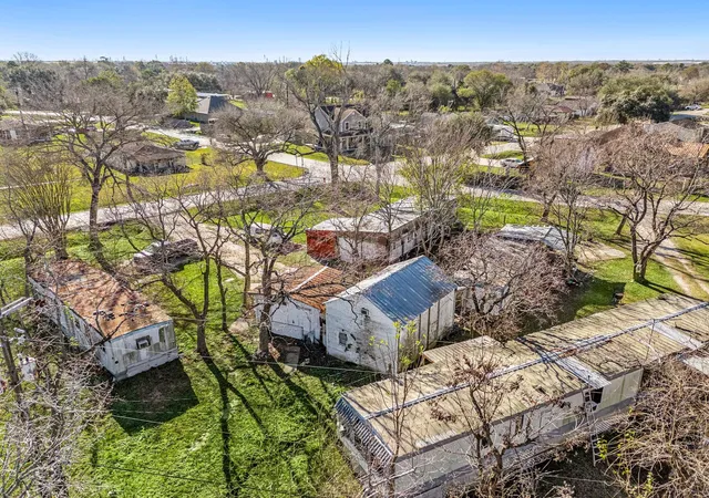 3rd image of 9405 And 9407 Montgomery Ln, La Porte, TX 77571 | MLS# 83267911