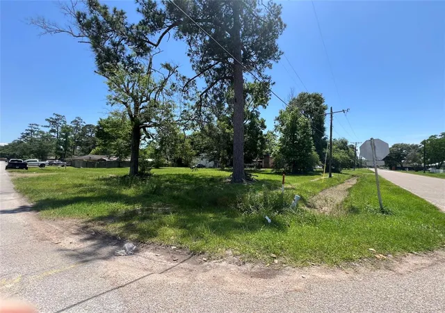 Photo 1 of Land for sale at 404 E & 400 Hanson St, Cleveland, TX 77327 | MLS# 47337759 | Listing updated on 2026-03-26