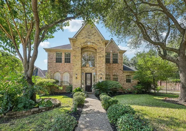 Homes for sale in Houston, TX | 13331 Brentonwood Ln, Houston, TX 77077 | MLS# 33738027