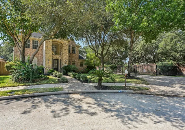 Homes for sale in Houston, TX | 13331 Brentonwood Ln, Houston, TX 77077 | MLS# 33738027