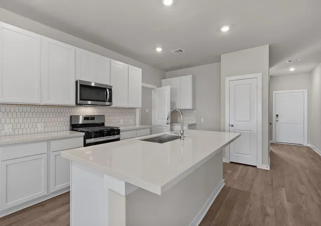 Photo 3 of Single family home for sale at 19022 Cetara Villa Dr, Hockley, TX 77447 | MLS# 12231084 | Listing updated on 2026-10-09