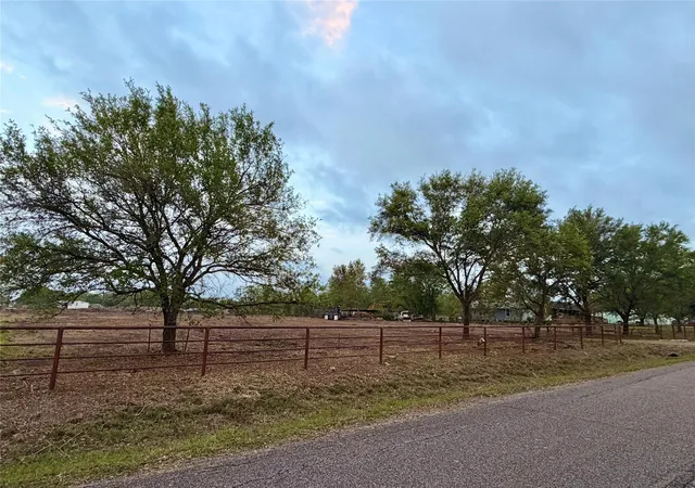 3rd image of 0 Berry Rd, Pearland, TX 77584 | MLS# 44072546