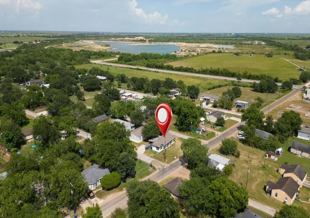 Homes for sale in Eagle Lake, TX | 500 Shirley St, Eagle Lake, TX 77434 | MLS# 82588008