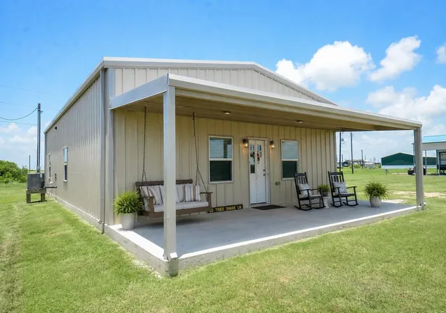 2nd image of 39 Tiger Shark Ln, Palacios, TX 77465 | MLS# 60202137