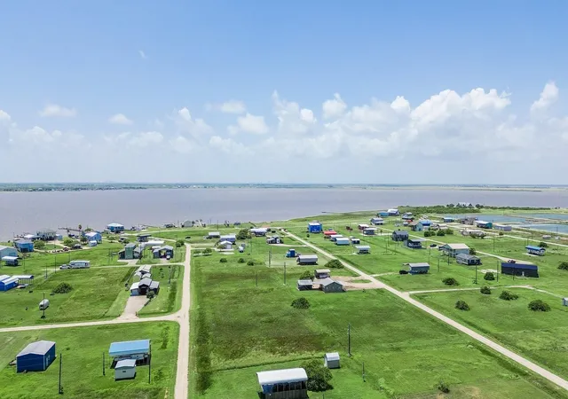 48th image of 39 Tiger Shark Ln, Palacios, TX 77465 | MLS# 60202137