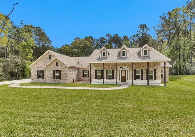 Photo 2 of Single family home for sale at 150 Sky Oak Ln, Huntsville, TX 77340 | MLS# 94904853 | Listing updated on 2026-09-12