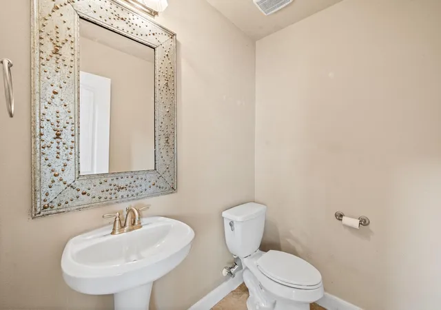 Photo 4 of Sale Pending at 9203 Clayberry St, Houston, TX 77080 | MLS# 50529035 | Listing updated on 2026-09-14