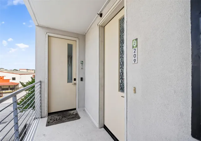 4th image of 2401 Crawford St #B209, Houston, TX 77004 | MLS# 86822005