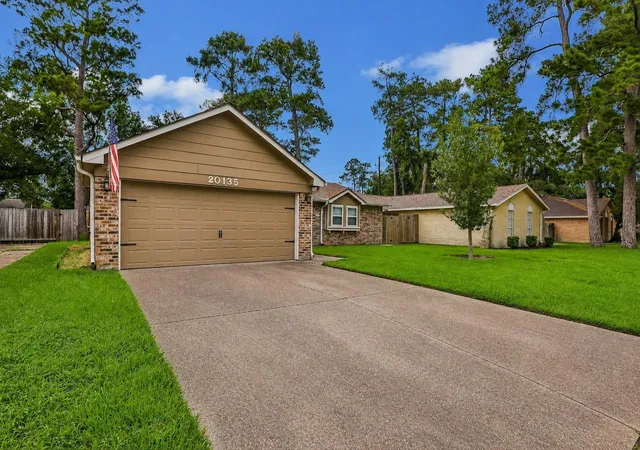 Photo 2 of Single family home for sale at 20135 Fox Grv Ln, Humble, TX 77338 | MLS# 31521483 | Listing updated on 2026-09-07