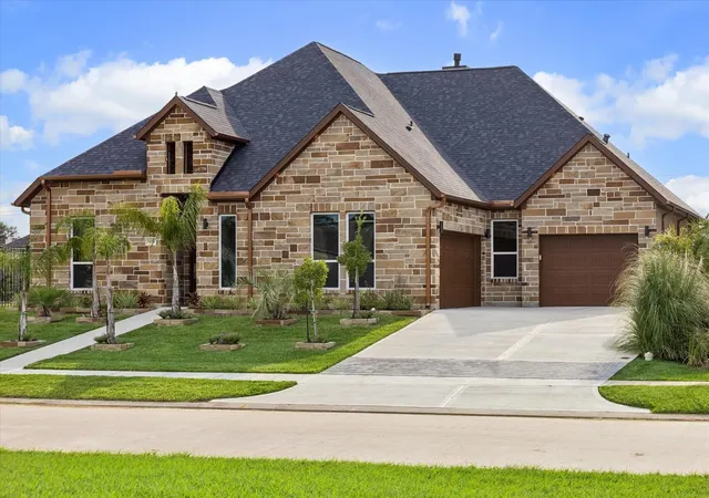 2nd image of 606 Appia Dr, Kemah, TX 77565 | MLS# 97827064