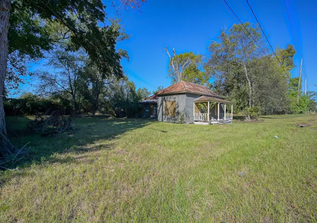 3rd image of 26115 W Hardy Rd, Spring, TX 77373 | MLS# 73320447