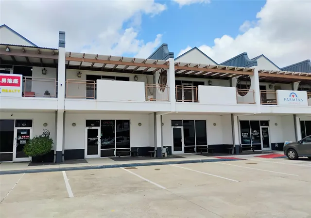 2nd image of 9788 Clarewood Dr, Houston, TX 77036