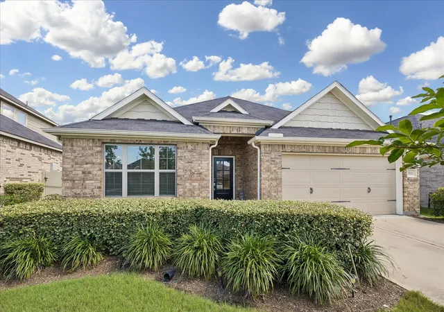 Photo 1 of Single family home for sale at 9830 N Goshawk Trl, Conroe, TX 77385 | MLS# 95470974 | Listing updated on 2026-08-31