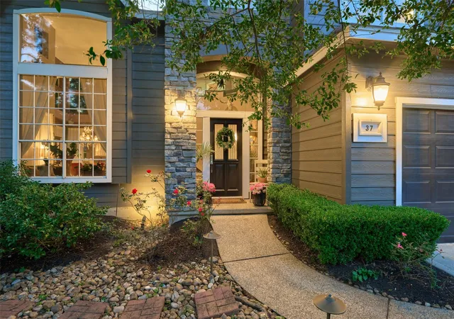 Photo 2 of Sale Pending at 37 Pinepath Pl, Spring, TX 77381 | MLS# 2483863 | Listing updated on 2026-08-29
