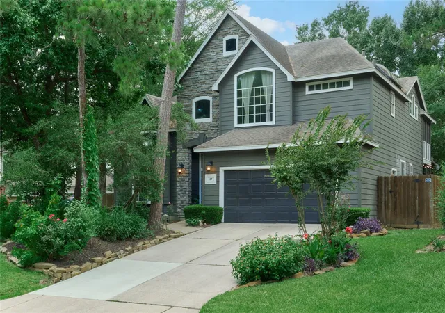 Photo 3 of Sale Pending at 37 Pinepath Pl, Spring, TX 77381 | MLS# 2483863 | Listing updated on 2026-08-29