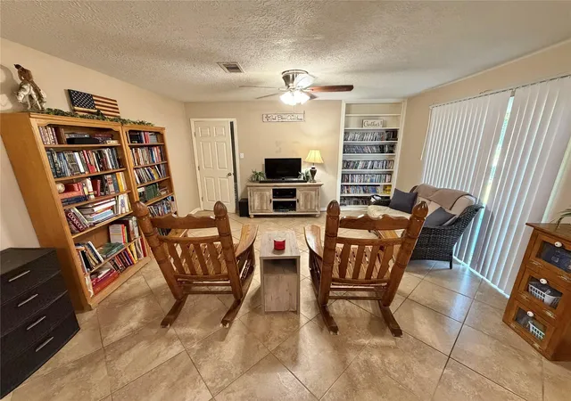 4th image of 5403 3Rd St, Danbury, TX 77534 | MLS# 26381060