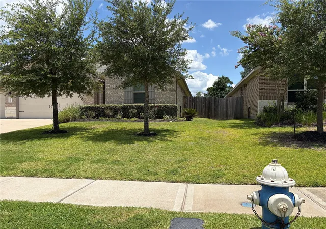 3rd image of 25614 Pinyon Hill Trl, Tomball, TX 77375 | MLS# 33328874