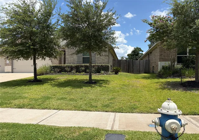 4th image of 25614 Pinyon Hill Trl, Tomball, TX 77375 | MLS# 33328874