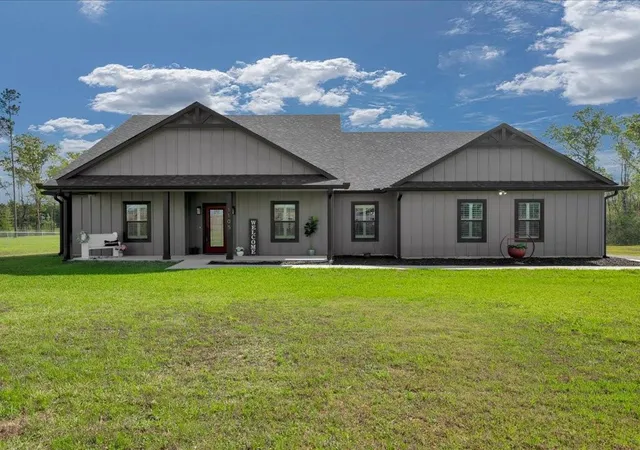 Photo 1 of Single family home for sale at 1105 Cc Rd, Diboll, TX 75941 | MLS# 67454307 | Listing updated on 2026-09-11