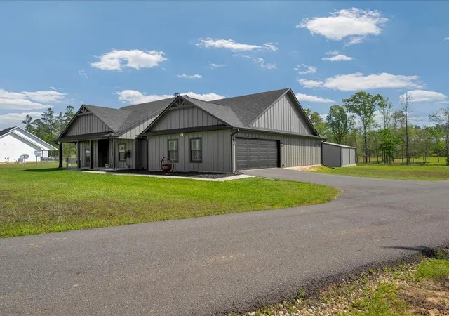 Photo 4 of Single family home for sale at 1105 Cc Rd, Diboll, TX 75941 | MLS# 67454307 | Listing updated on 2026-09-11
