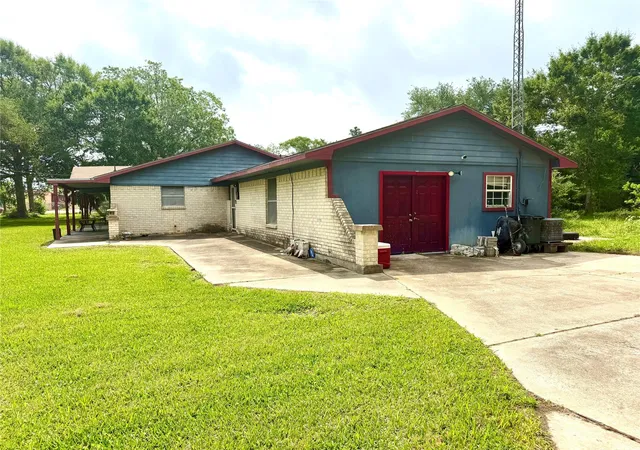 3rd image of 8415 Schiro Rd, Hitchcock, TX 77563 | MLS# 68614504