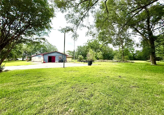 8th image of 8415 Schiro Rd, Hitchcock, TX 77563 | MLS# 68614504
