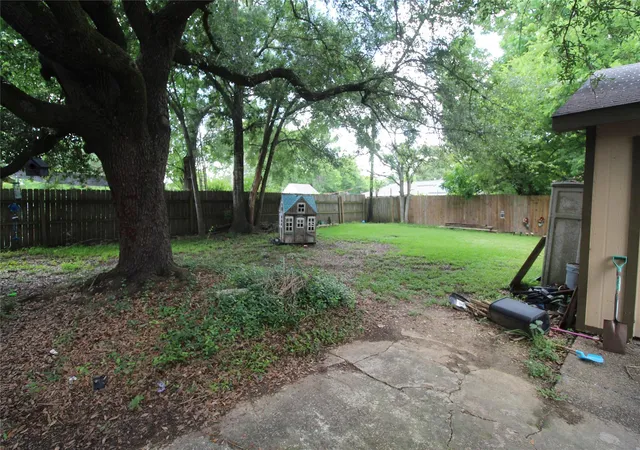 4th image of 4705 30Th St E, Dickinson, TX 77539 | MLS# 66972187