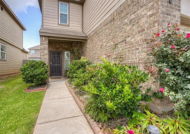Photo 2 of Single family home for sale at 13525 Brooklyn Mead Ln, Willis, TX 77378 | MLS# 40285205 | Listing updated on 2026-08-28