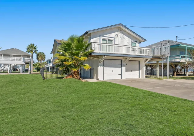 Photo 1 of Single family home for sale at 3730 Concho Key, Galveston, TX 77554 | MLS# 671394 | Listing updated on 2026-08-04