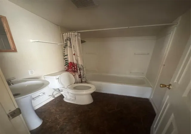 21st image of 1413 Brazos Ave, La Marque, TX 77568 | MLS# 83599335