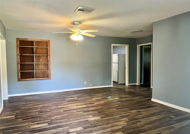 2nd image of 2922 Robinson Blvd, Texas City, TX 77590 | MLS# 49603806