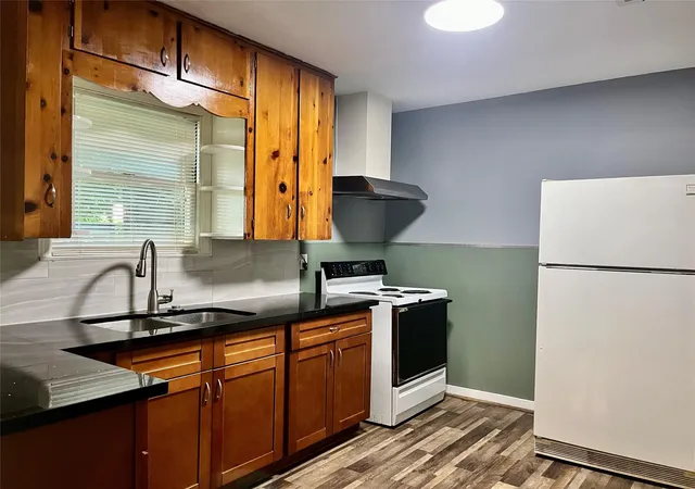 5th image of 2922 Robinson Blvd, Texas City, TX 77590 | MLS# 49603806