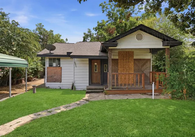 Single family home for sale at 2422 Chapis St, Houston, TX 77093 | MLS# 68049445