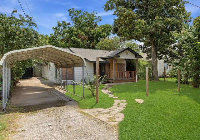 Photo 1 of Single family home for sale at 2422 Chapis St, Houston, TX 77093 | MLS# 68049445 | Listing updated on 2026-09-17