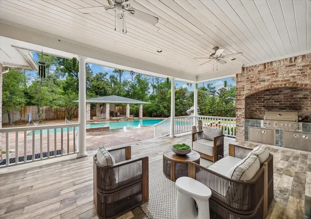Photo 4 of Single family home for sale at 223 Heritage Oaks Ln, Houston, TX 77024 | MLS# 73769636 | Listing updated on 2026-09-14