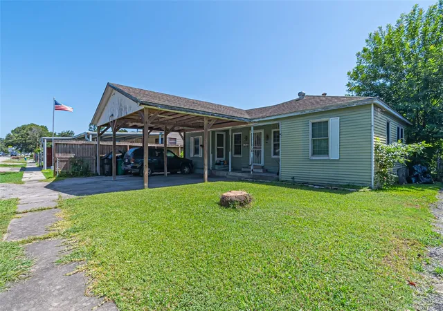 1st image of 1139 Gazin St, Houston, TX 77020 | MLS# 35754731