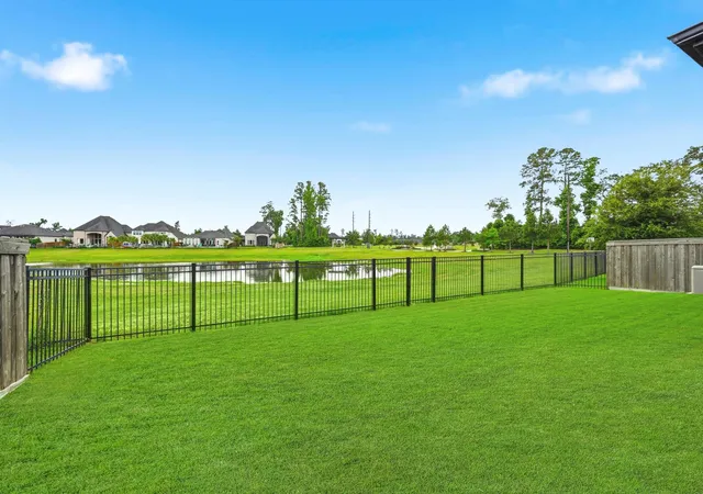 3rd image of 4508 Woodland Bend Ct, Spring, TX 77386 | MLS# 93660338