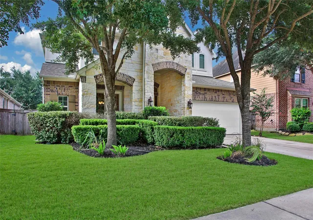 Photo 3 of Single family home for sale at 28730 Maple Red Dr, Katy, TX 77494 | MLS# 20374299 | Listing updated on 2026-09-12