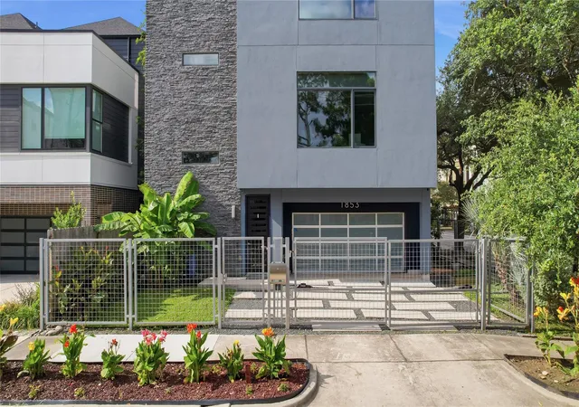 1st image of 1853 Sul Ross St, Houston, TX 77098 | MLS# 72462759