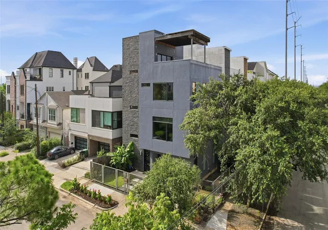34th image of 1853 Sul Ross St, Houston, TX 77098 | MLS# 72462759