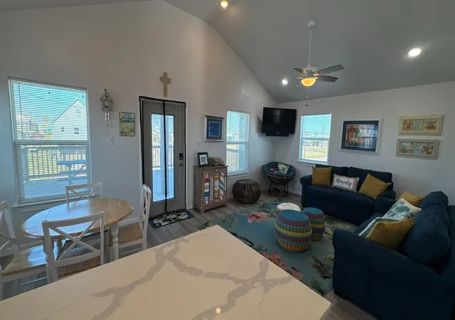 5th image of 317 Olive St, Freeport, TX 77541 | MLS# 51968519
