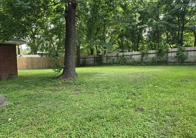 Homes for sale in Willis, TX | 105 Laurie Ln, Willis, TX 77378 | MLS# 14922707