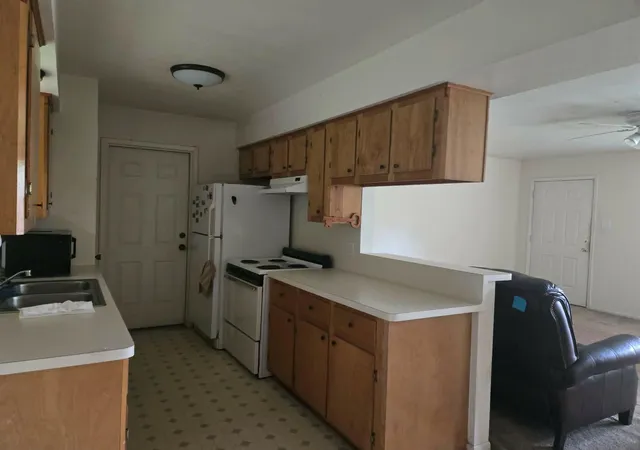 Photo 9 of Single family home for sale at 105 Laurie Ln, Willis, TX 77378 | MLS# 14922707 | Listing updated on 2026-08-18