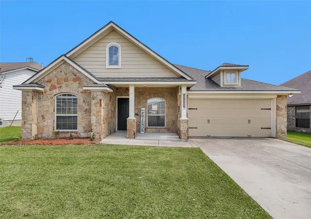 Homes for sale in Navasota, TX | 212 Boulder Dr, Navasota, TX 77868 | MLS# 86962038