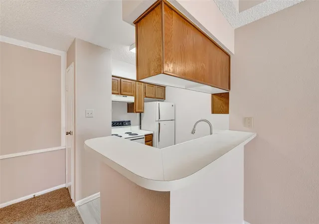 2nd image of 12550 Whittington Dr #610, Houston, TX 77077 | MLS# 53574193